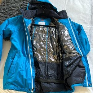 Columbia ski jacket, Omni tech, men’s medium blue brand new